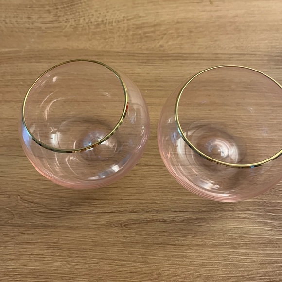 COPY - The Wine Savant Colored Blush Pink & Gilded Rim Wine Glass, Large 18oz G… - Picture 3 of 3